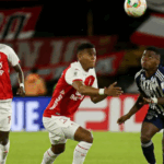 No le funcionó el invento a Farías en Bogotá. El Tiburón cayó 2-1 ante Santa Fe