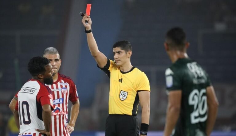 Arbitro junior vs bucara