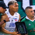 Homenaje a Teófilo Gutiérrez en el estadio